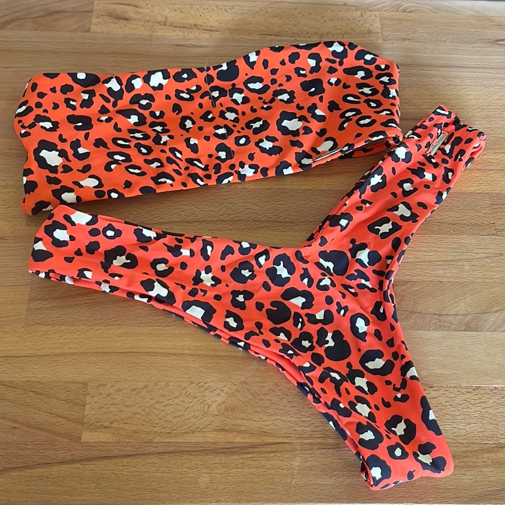 Blackbough swim set
